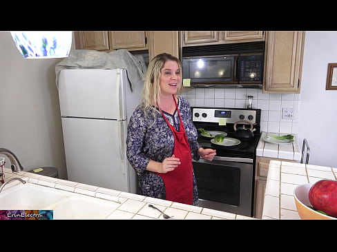 ❤️ Stepmom milking him in the kitchen before his date. ❤❌ Russian porn at en-gb.xxxtun.ru ❌️